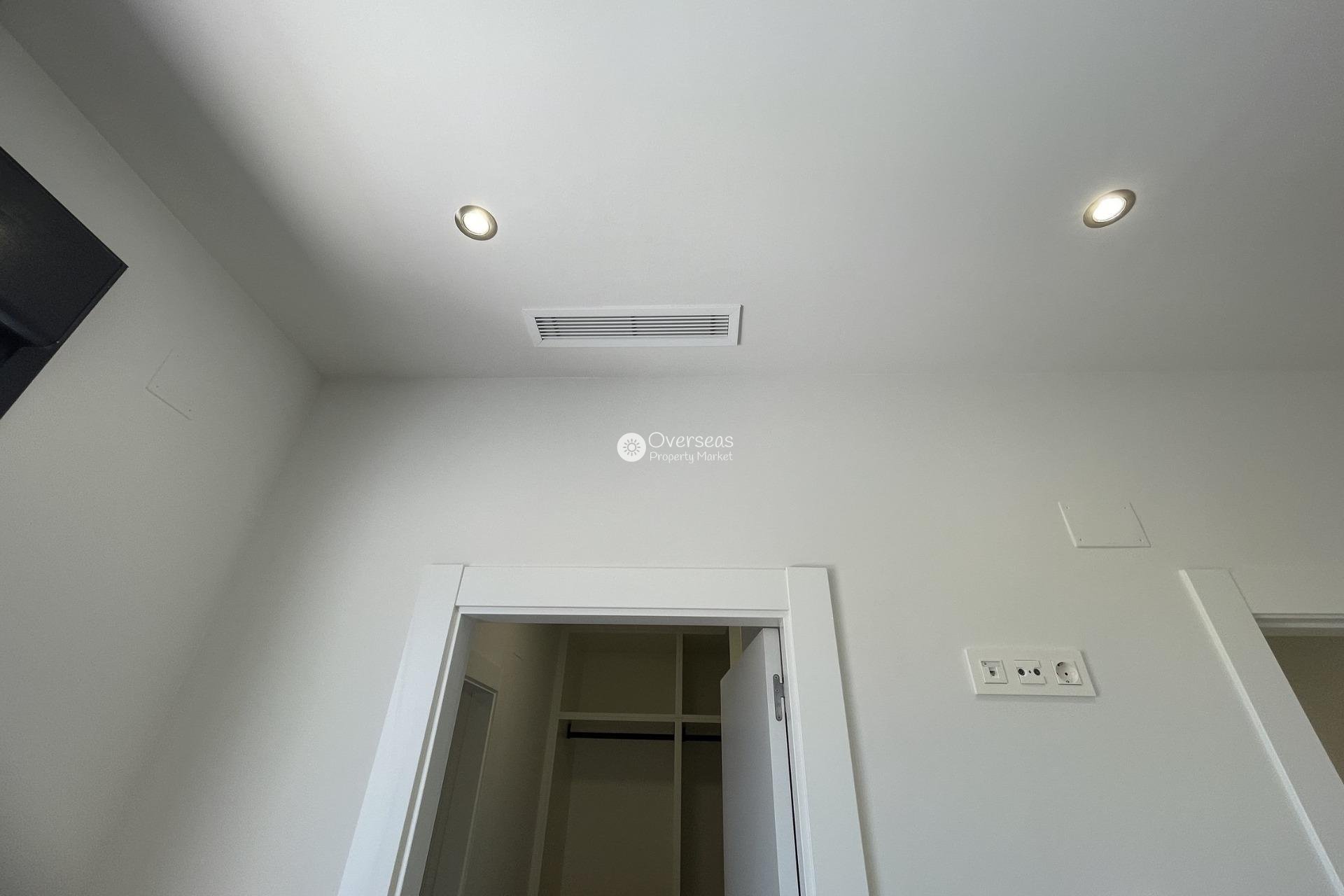 Obra nueva - Villa -
Almoradi