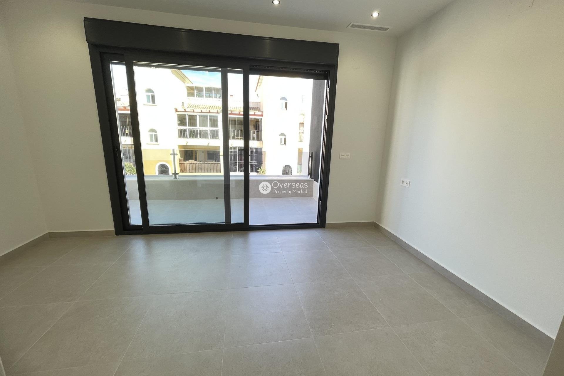 Obra nueva - Villa -
Almoradi