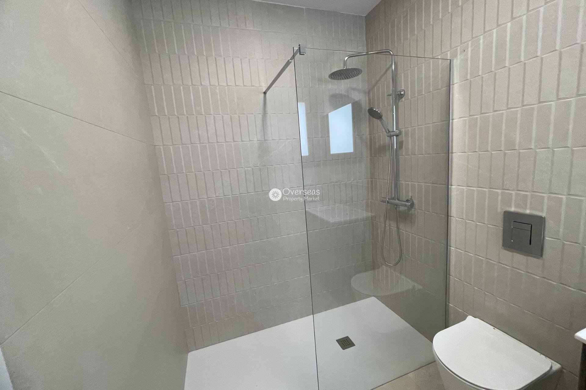 Obra nueva - Villa -
Almoradi