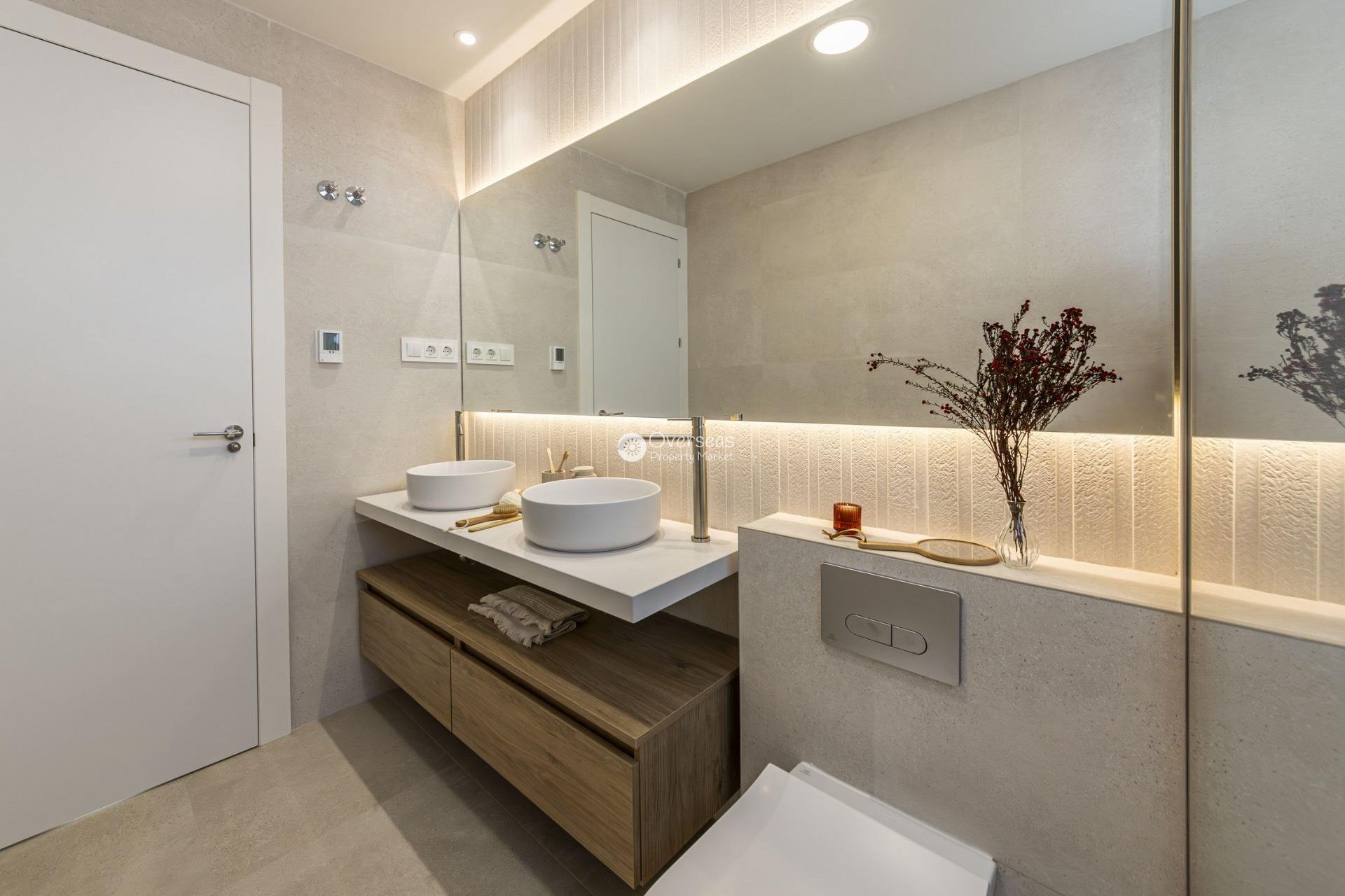 Obra nueva - Villa -
Baños y Mendigo