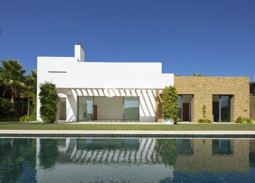 Obra nueva - Villa -
Casares