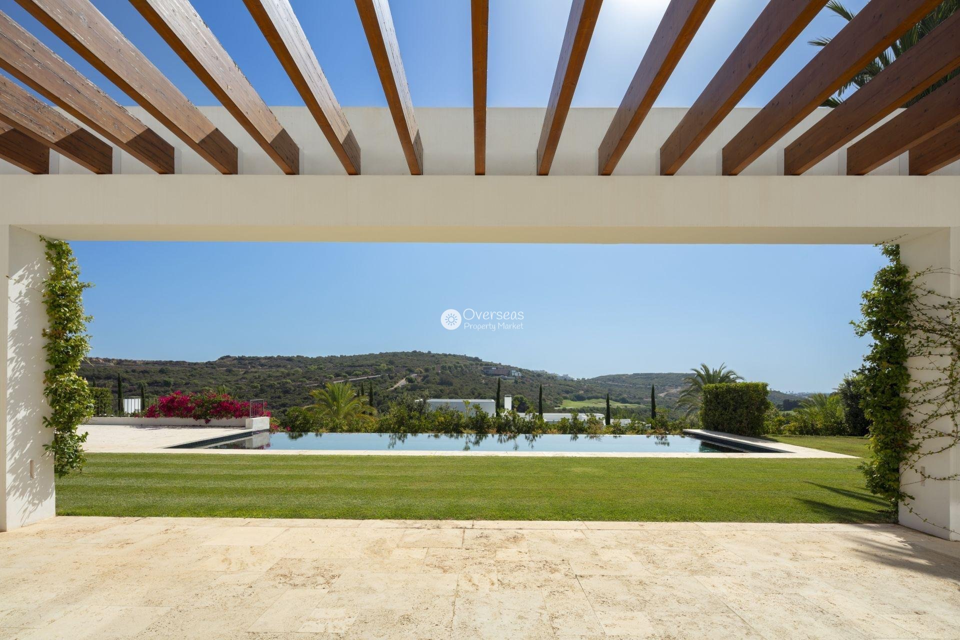 Obra nueva - Villa -
Casares