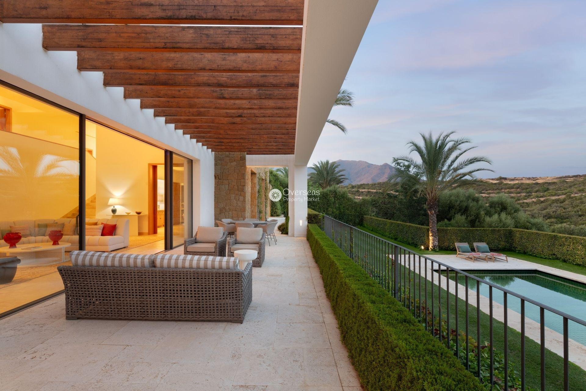 Obra nueva - Villa -
Casares