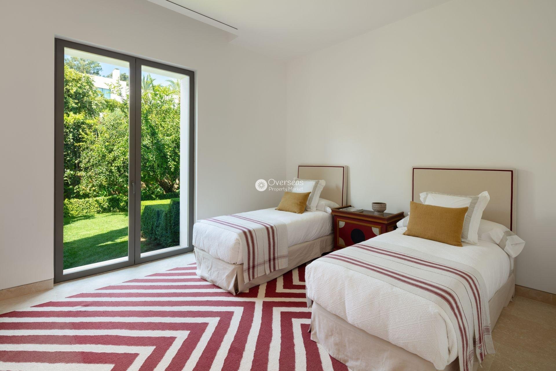 Obra nueva - Villa -
Casares