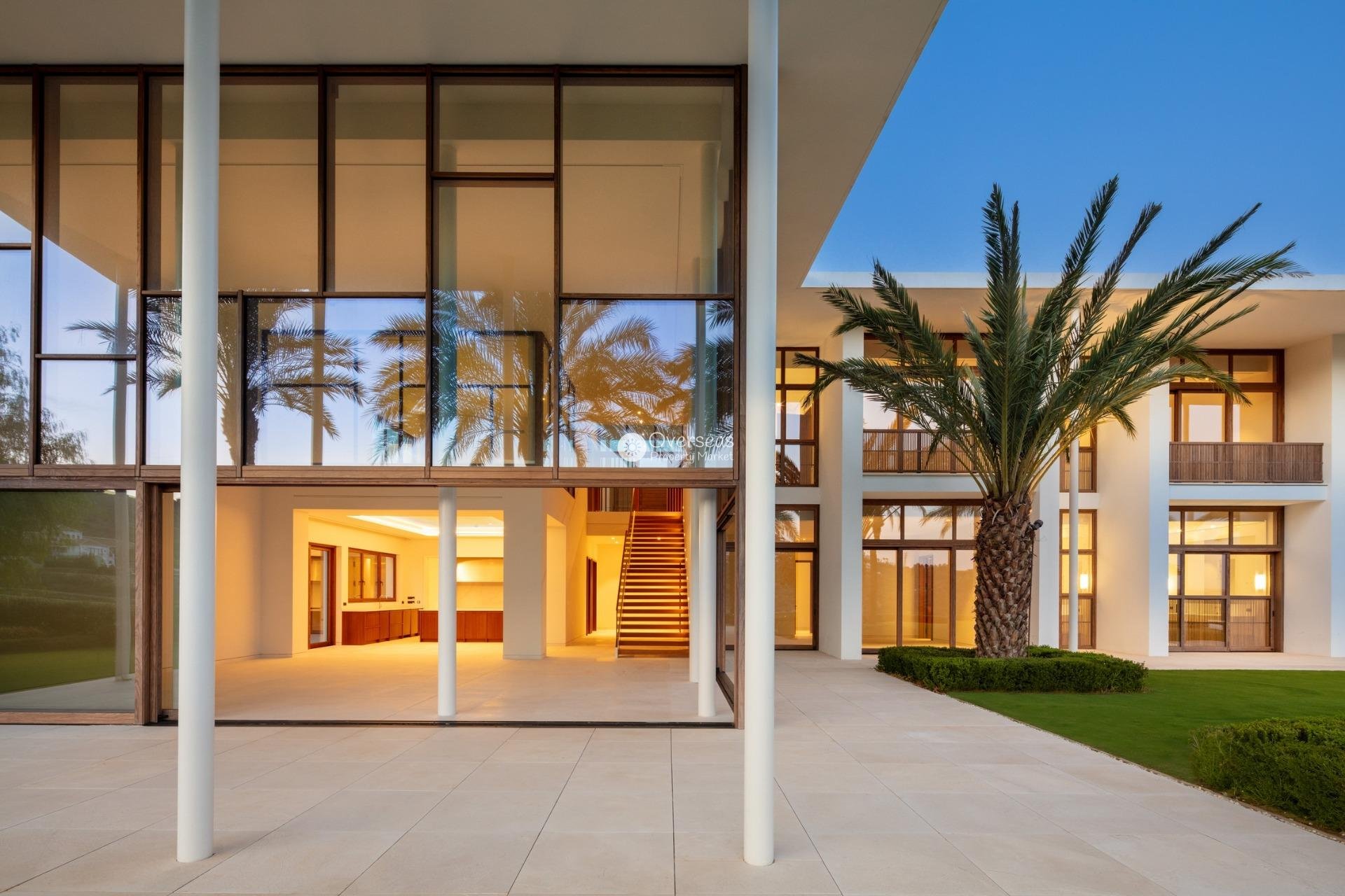 Obra nueva - Villa -
Casares