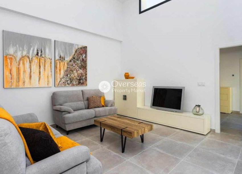 Obra nueva - Villa -
Daya Nueva