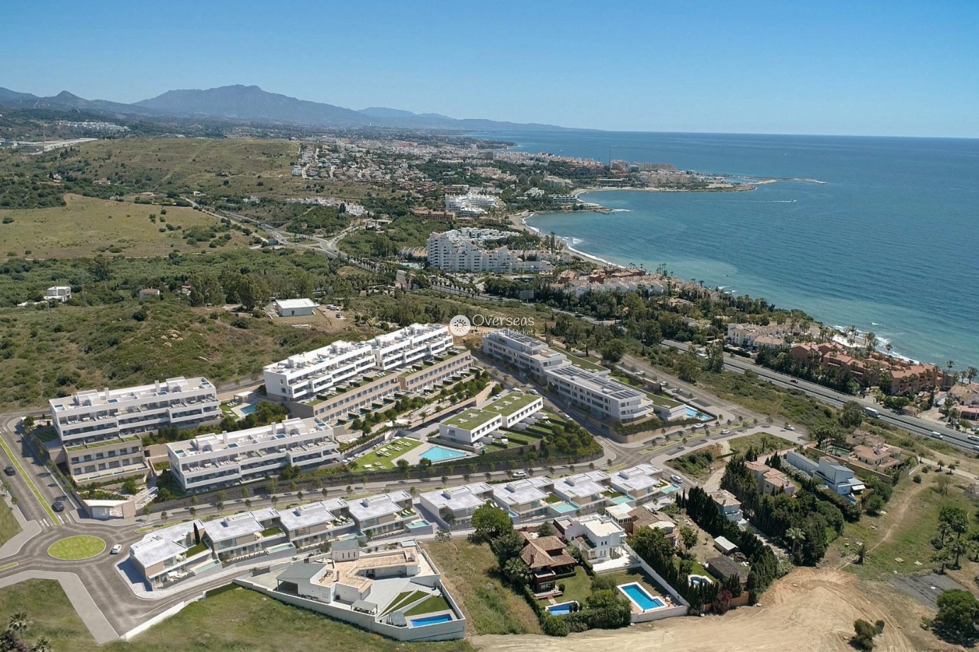 Obra nueva - Villa -
Estepona