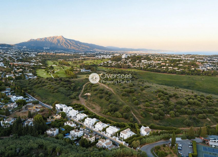 Obra nueva - Villa -
Estepona