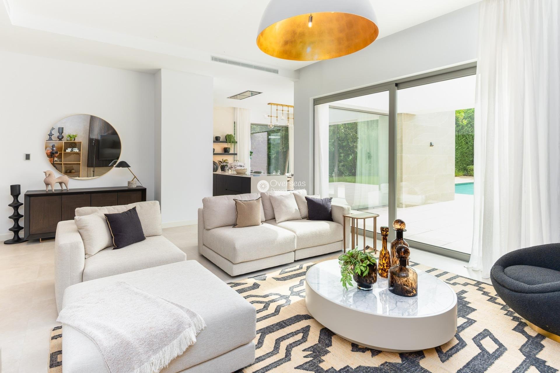 Obra nueva - Villa -
Estepona