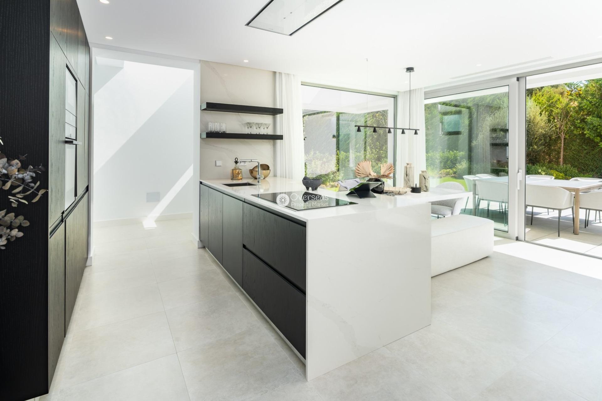 Obra nueva - Villa -
Estepona