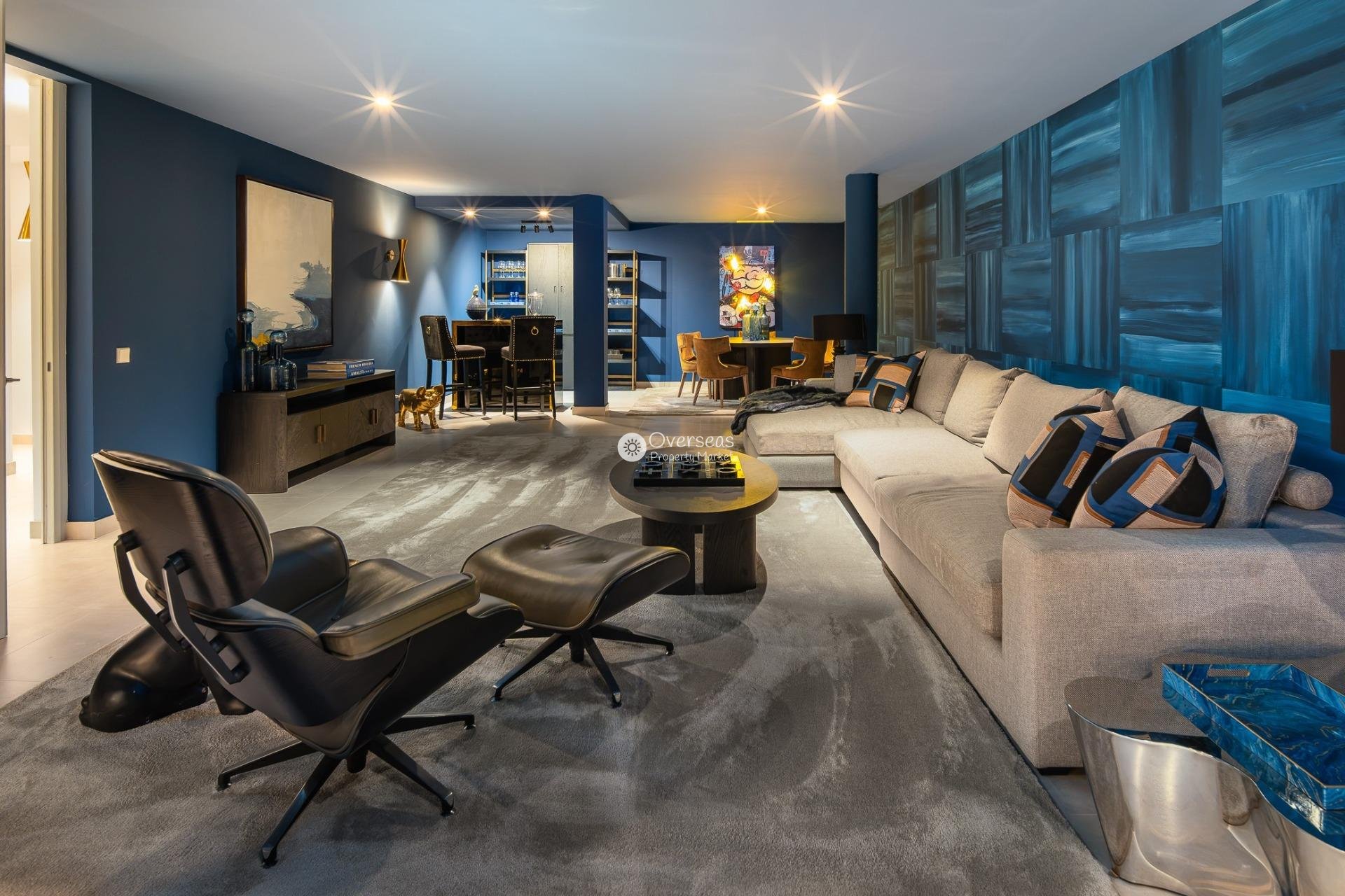 Obra nueva - Villa -
Estepona