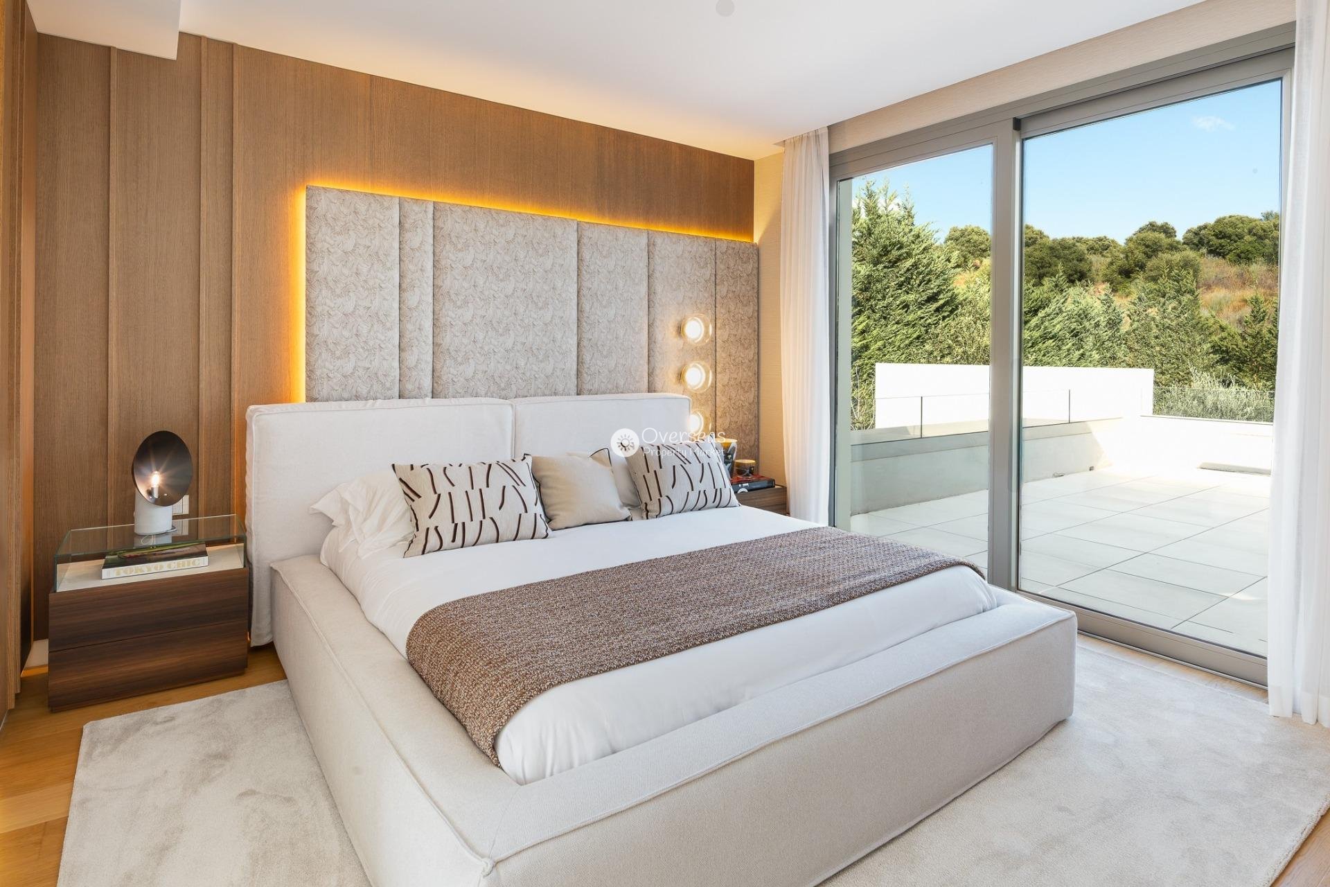 Obra nueva - Villa -
Estepona