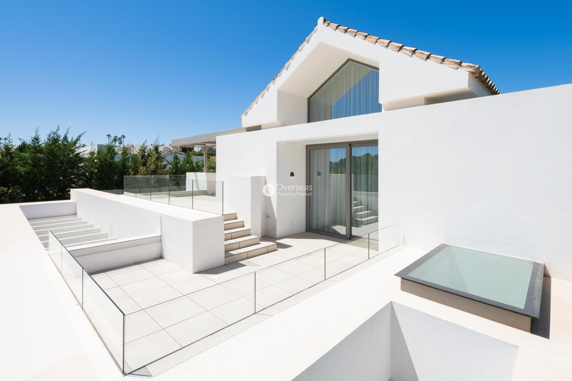 Obra nueva - Villa -
Estepona