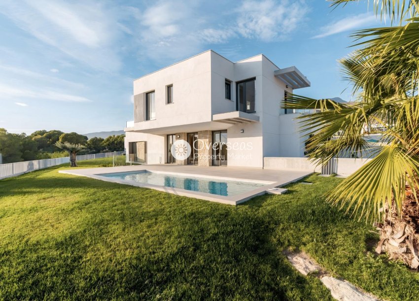 Obra nueva - Villa -
Finestrat