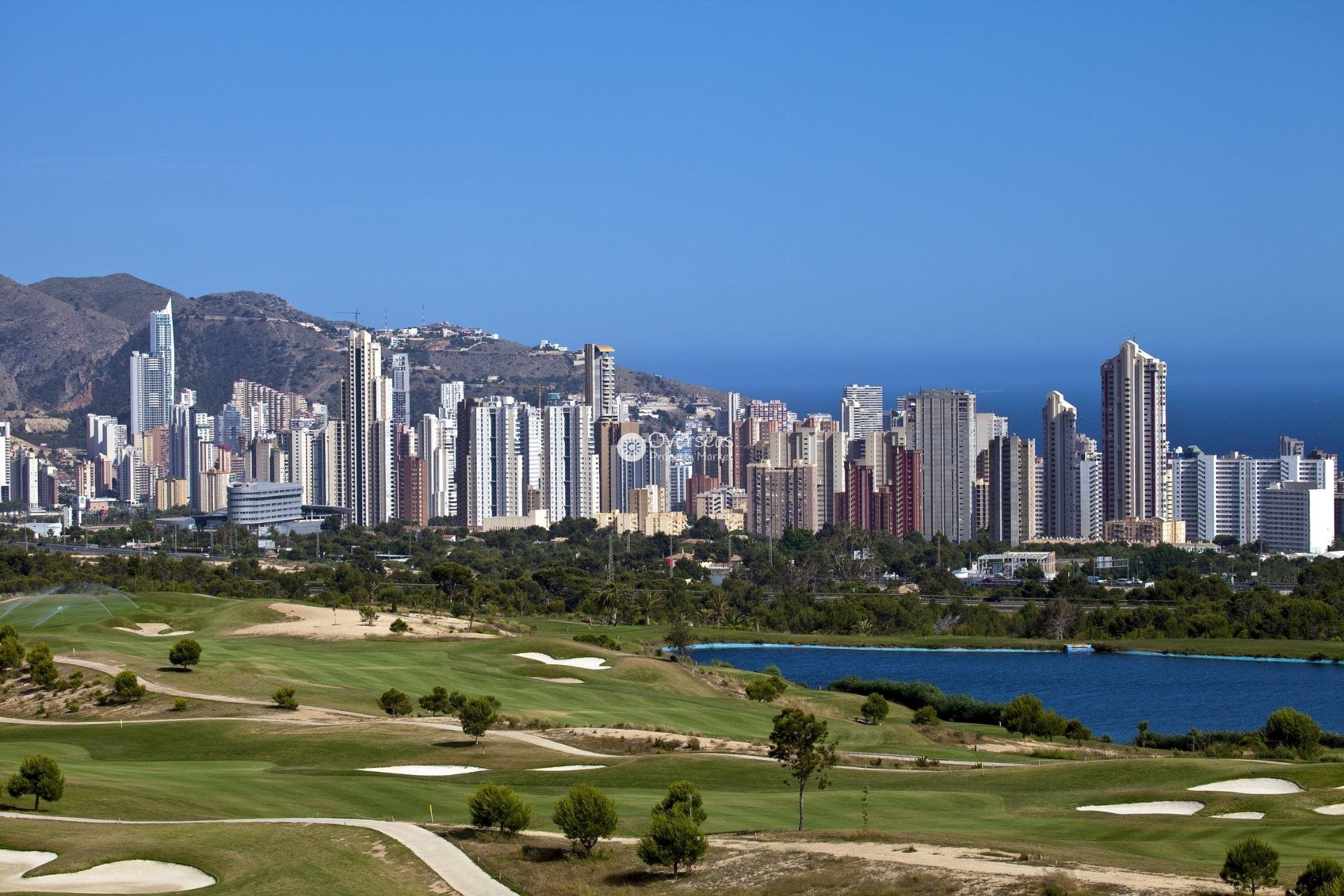 Obra nueva - Villa -
Finestrat