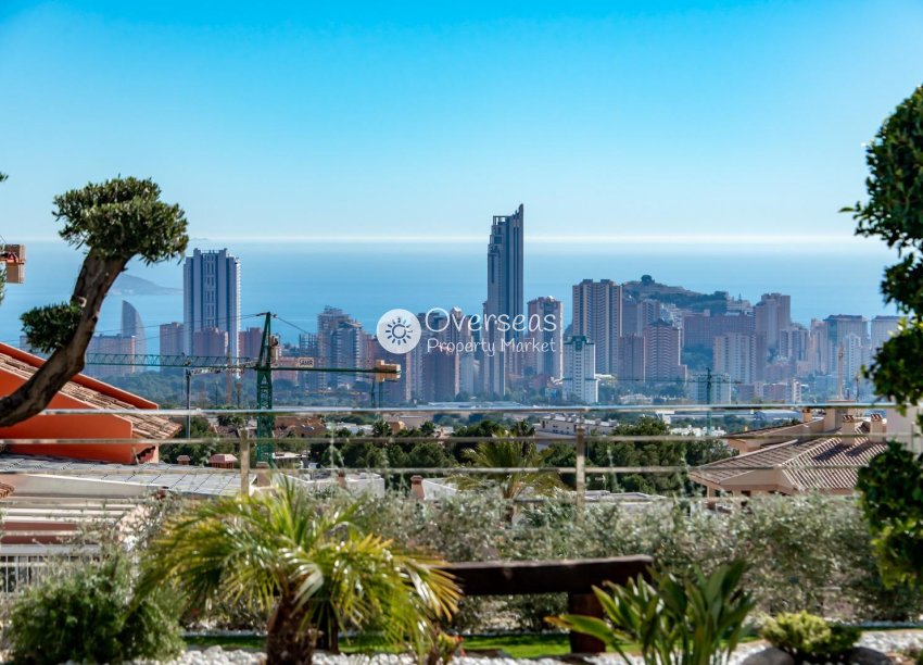 Obra nueva - Villa -
Finestrat