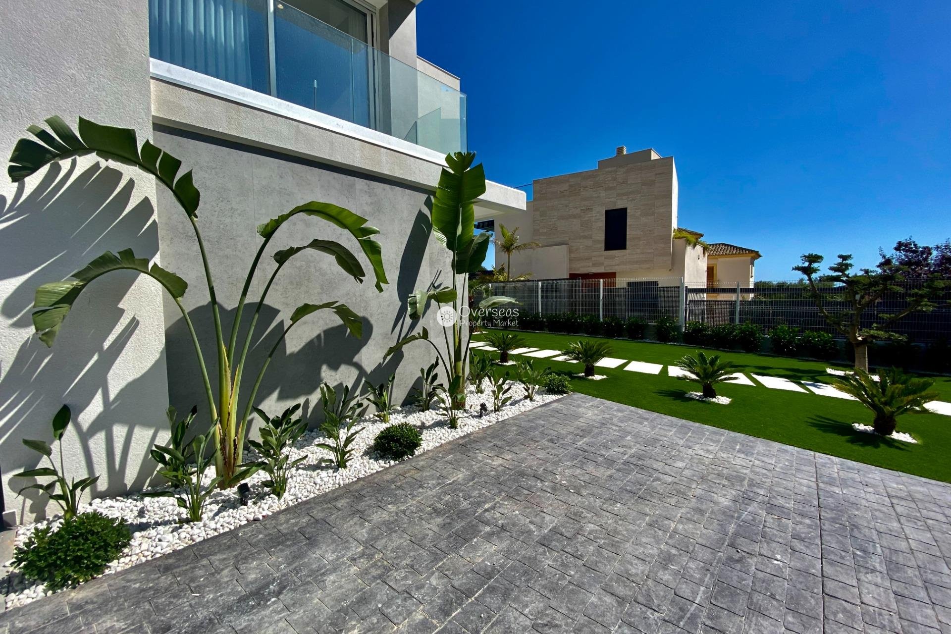 Obra nueva - Villa -
Finestrat