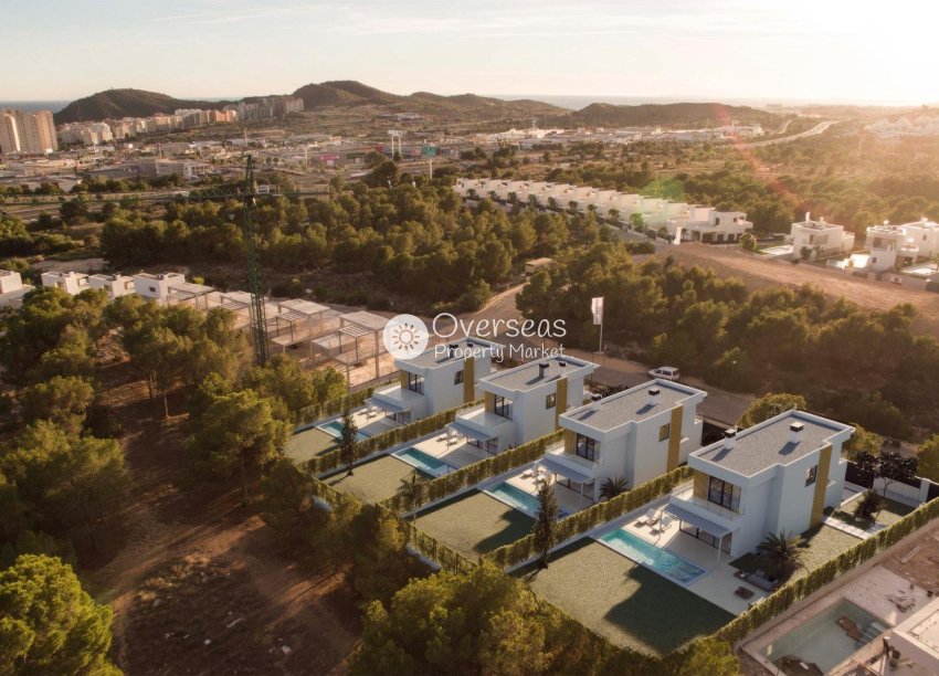 Obra nueva - Villa -
Finestrat