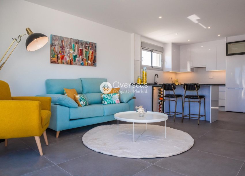 Obra nueva - Villa -
Los Alcazares