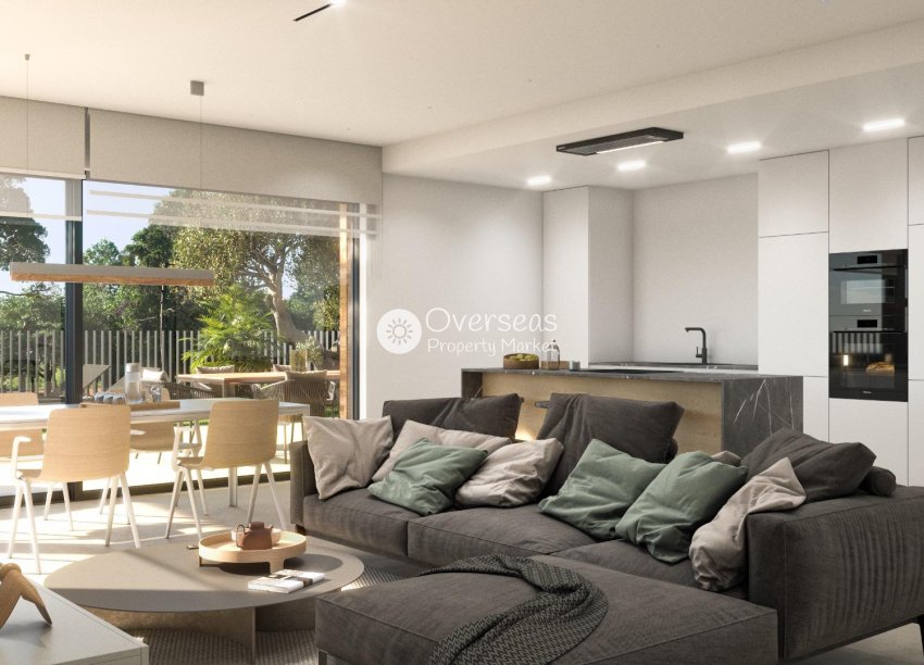 Obra nueva - Villa -
Los Alcazares