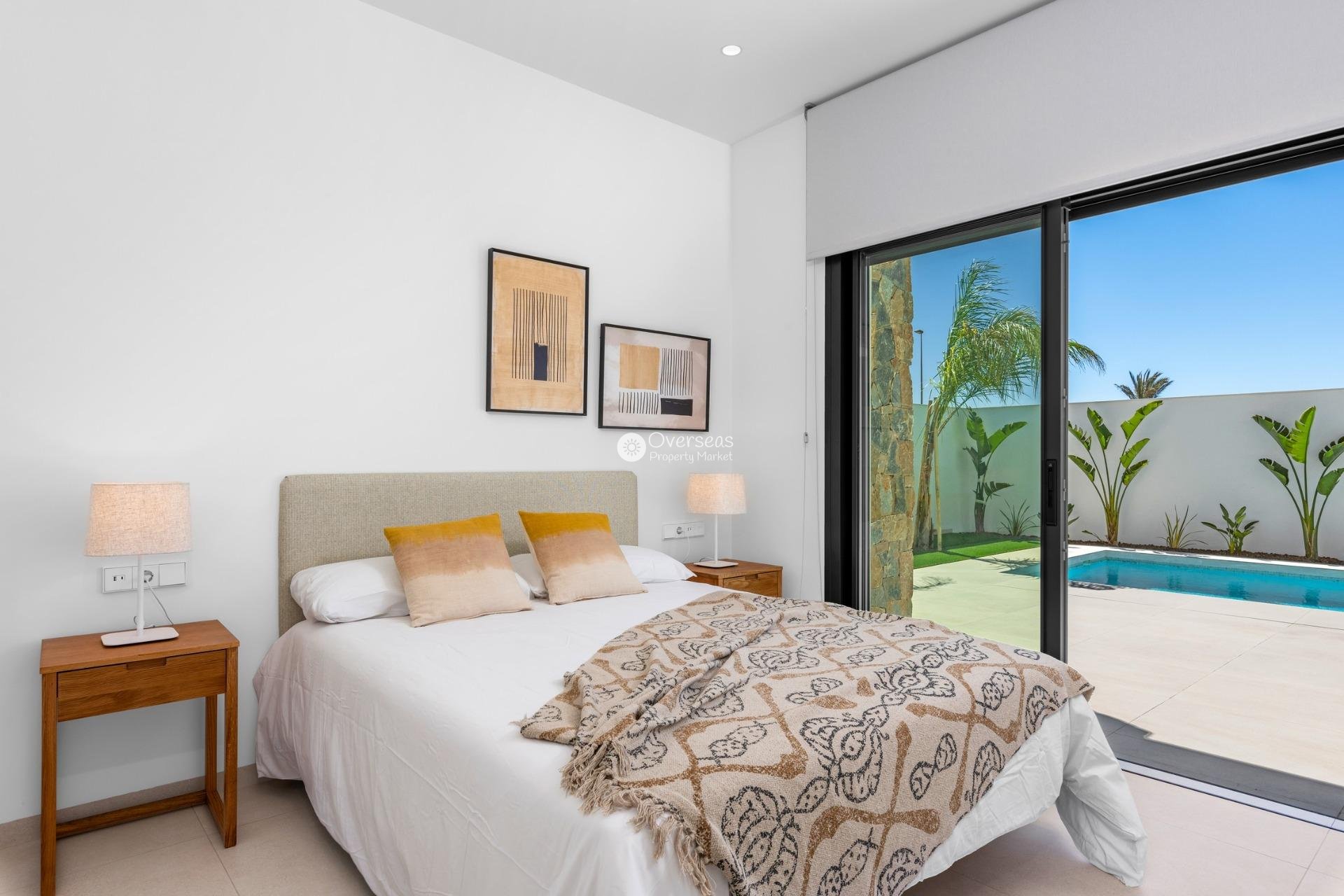 Obra nueva - Villa -
Los Alcazares