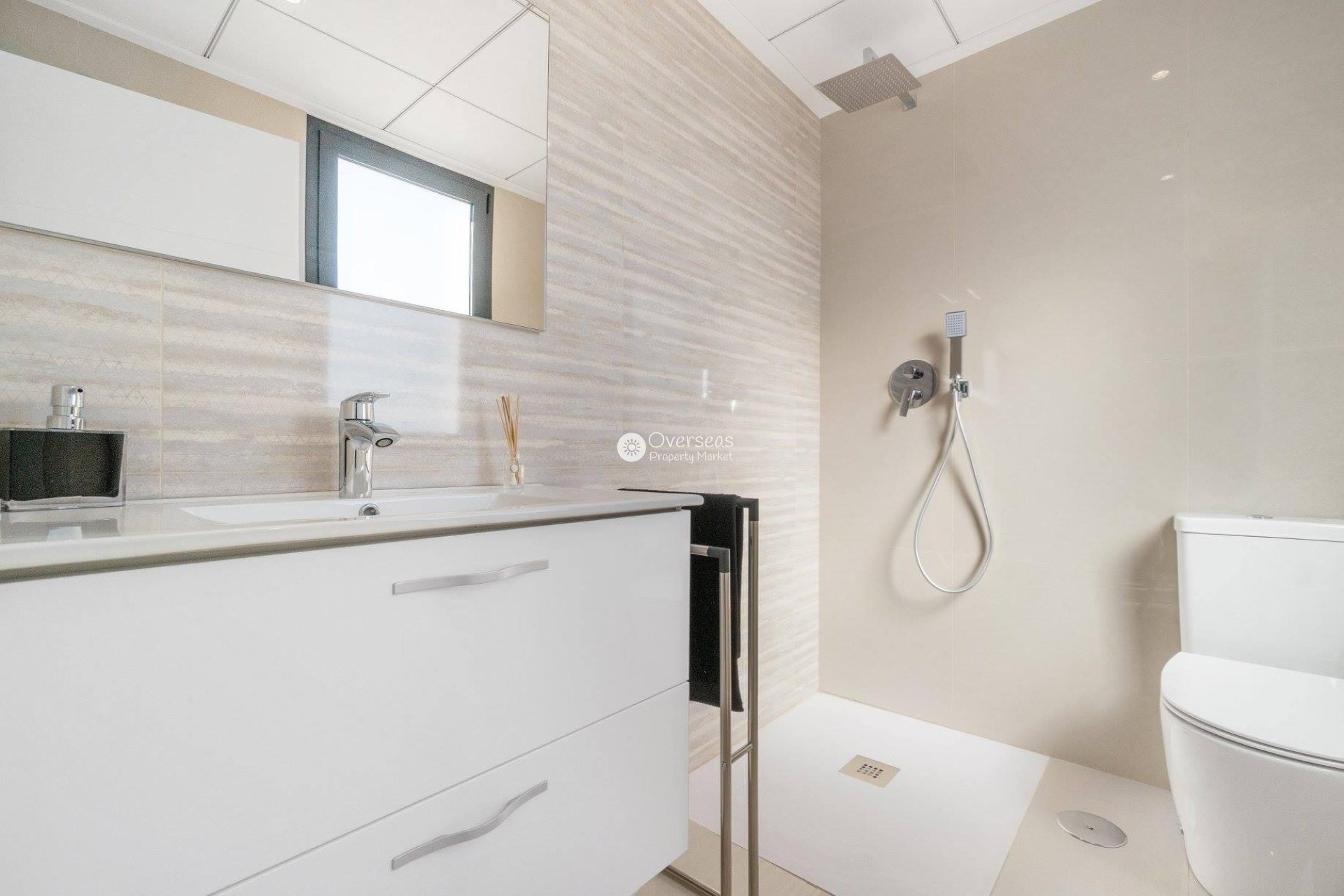 Obra nueva - Villa -
Los Montesinos