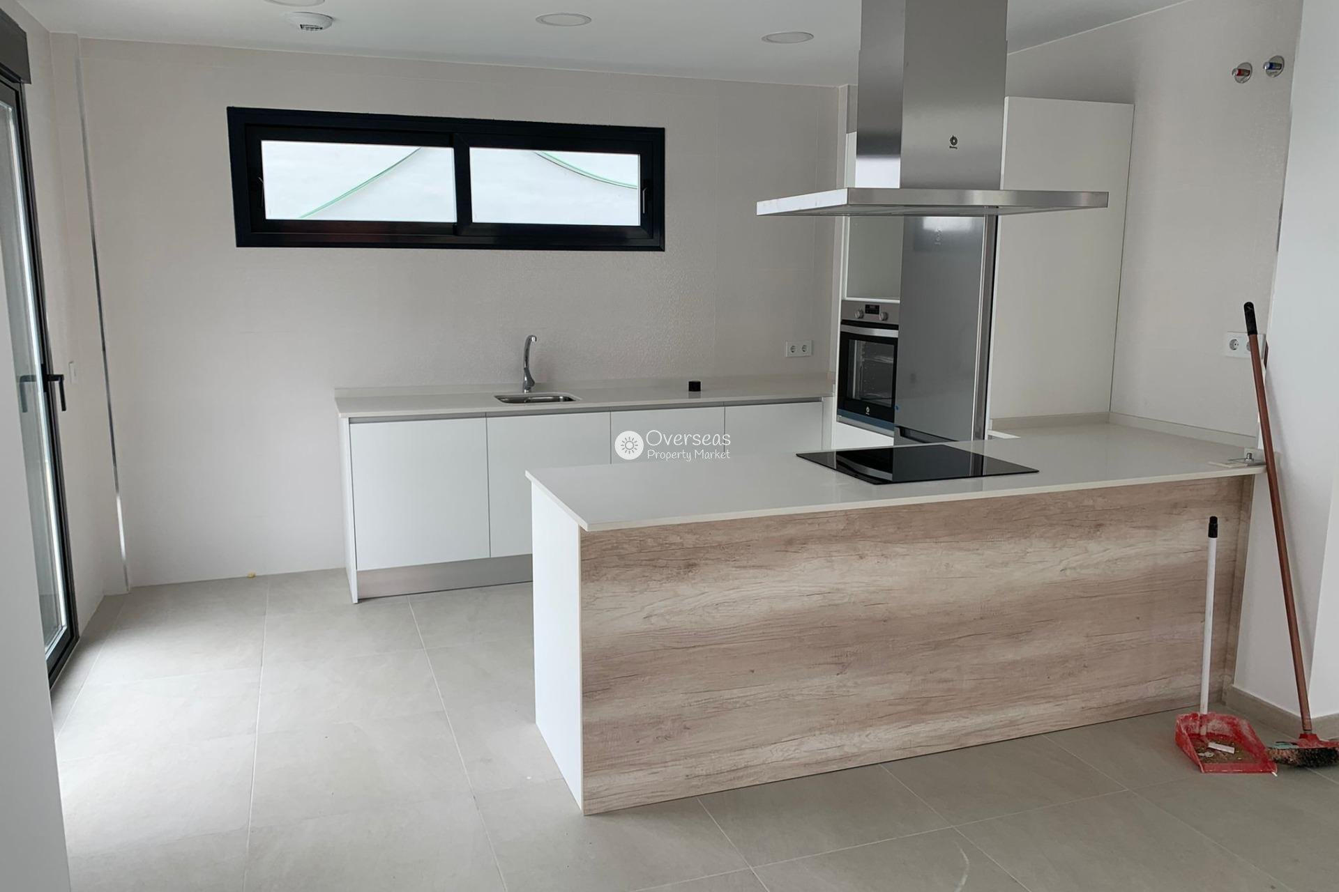 Obra nueva - Villa -
Manilva