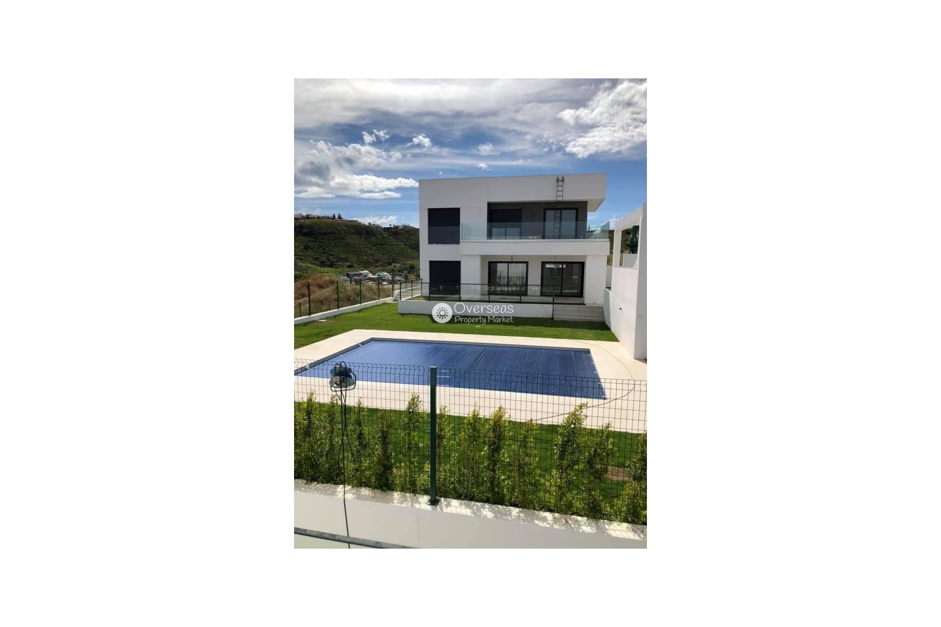 Obra nueva - Villa -
Manilva