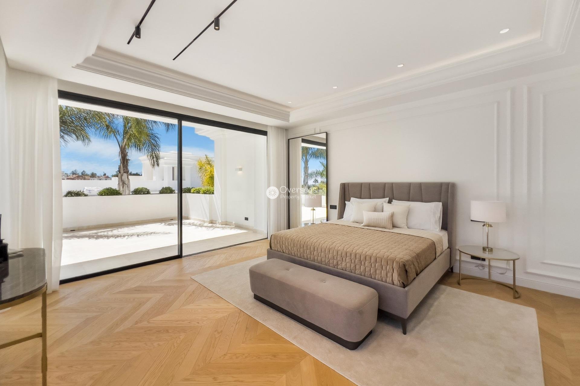 Obra nueva - Villa -
Marbella