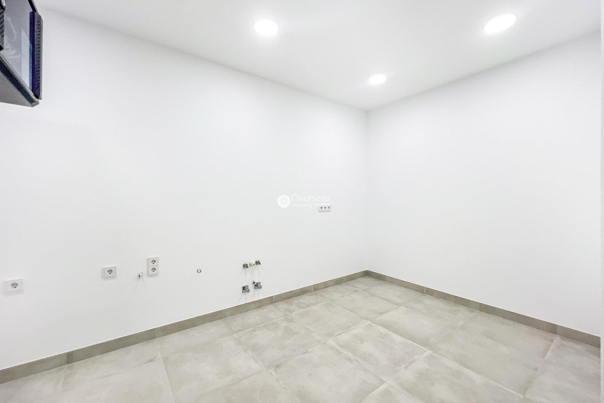 Obra nueva - Villa -
Marbella