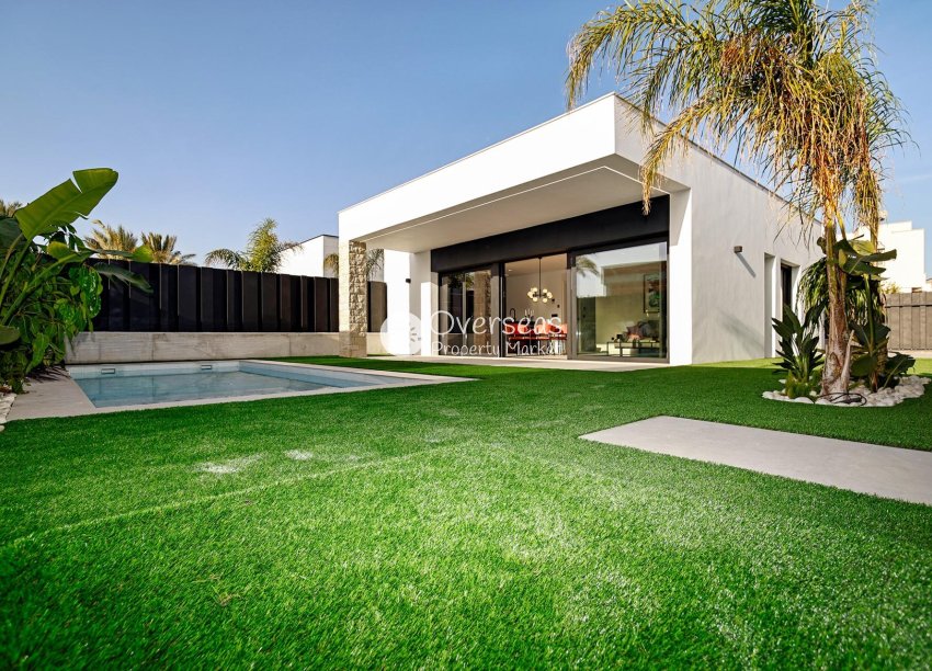 Obra nueva - Villa -
Molina De Segura