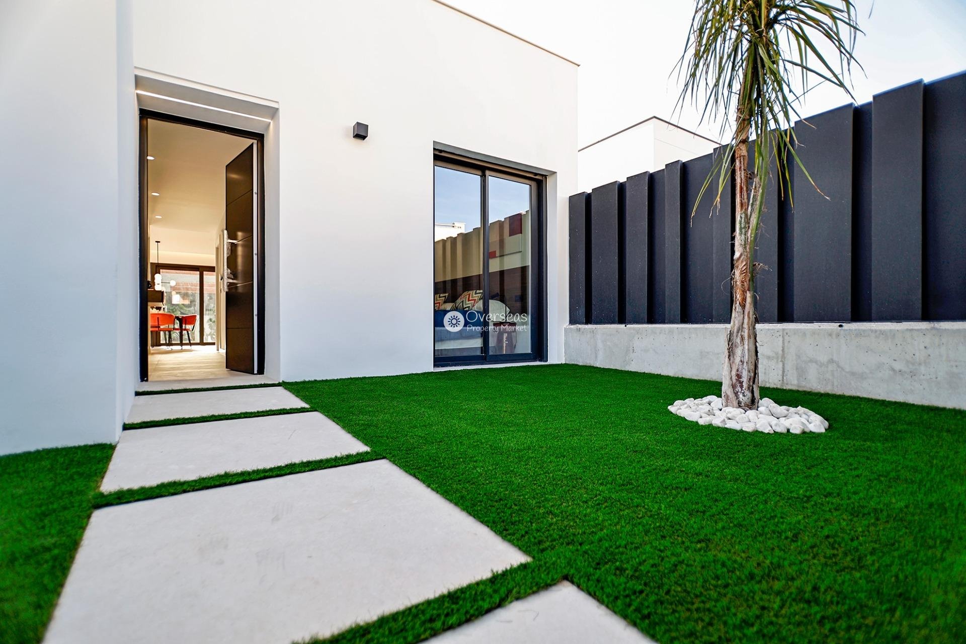 Obra nueva - Villa -
Molina De Segura