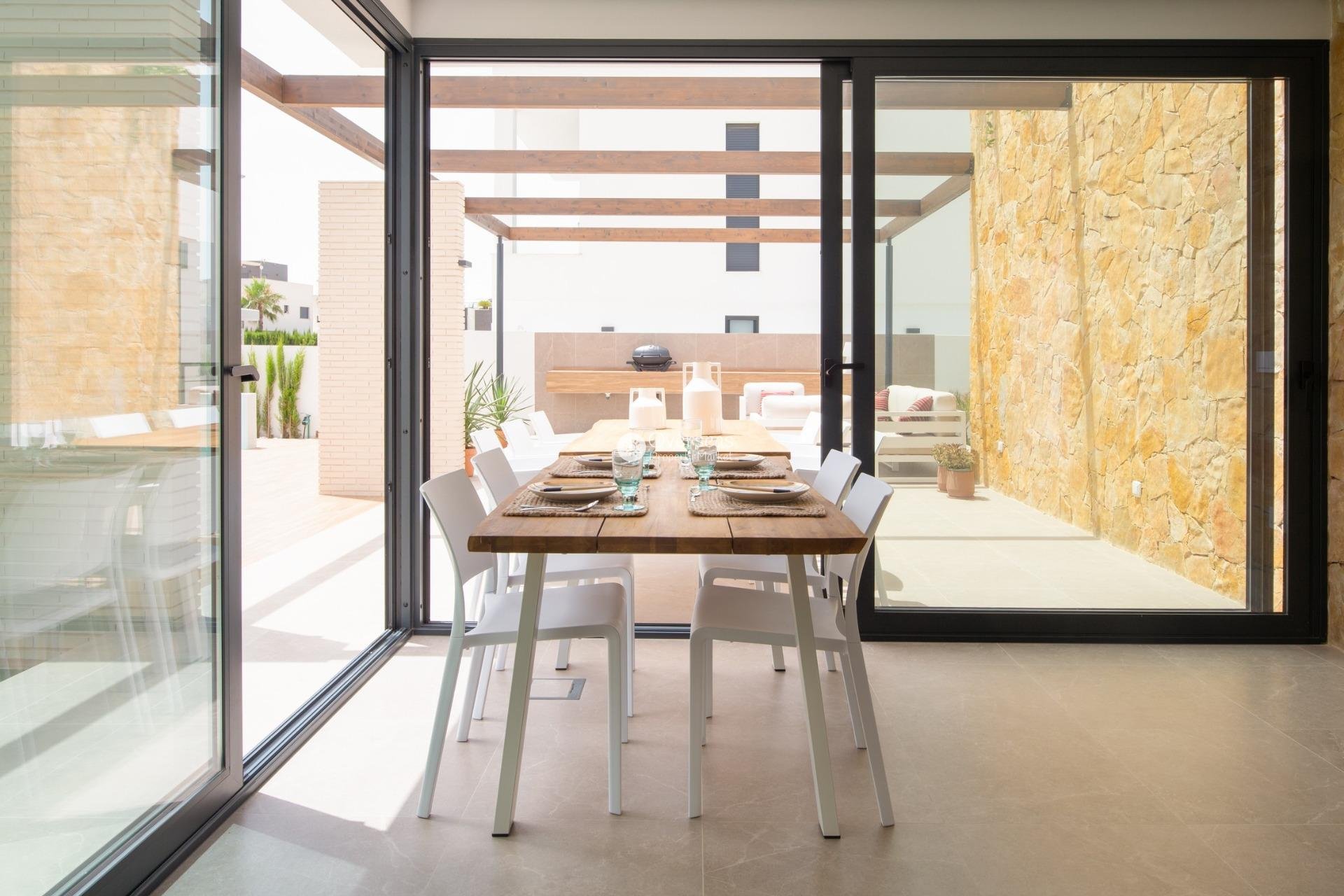 Obra nueva - Villa -
Orihuela Costa - Campoamor