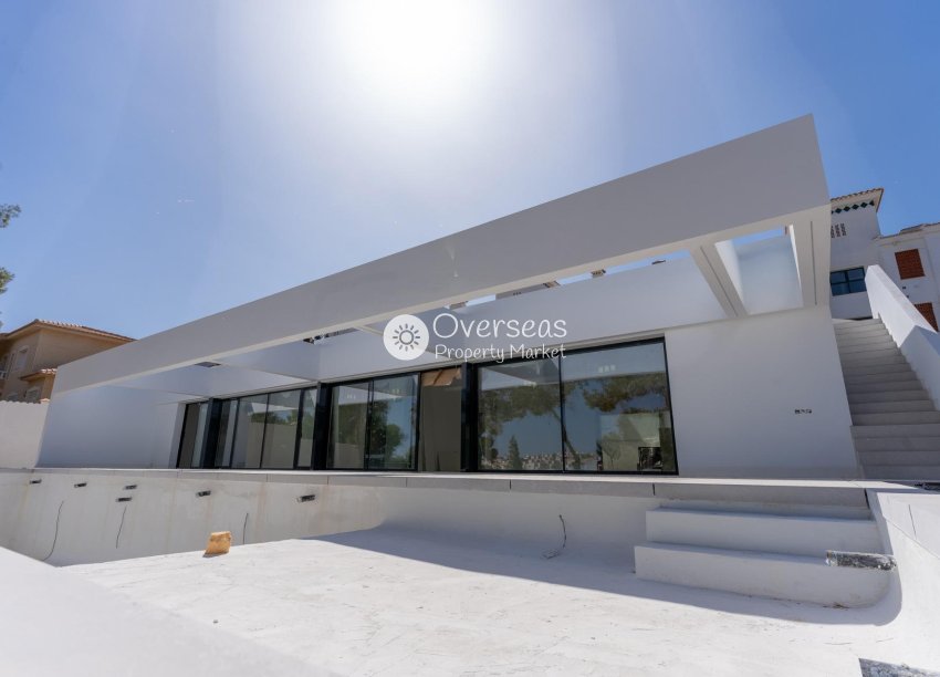 Obra nueva - Villa -
Orihuela Costa - Las Filipinas