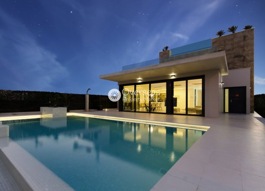 Obra nueva - Villa -
Orihuela Costa