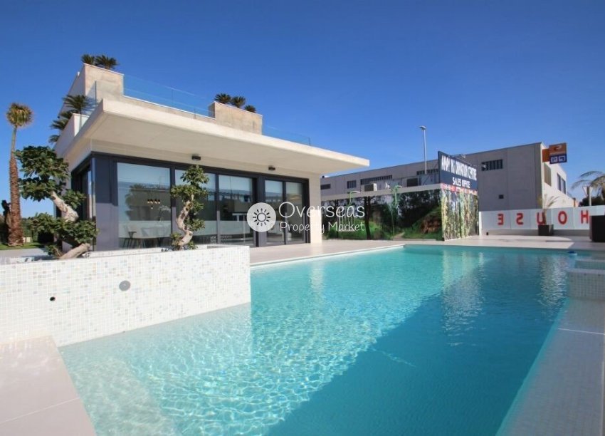 Obra nueva - Villa -
Orihuela Costa