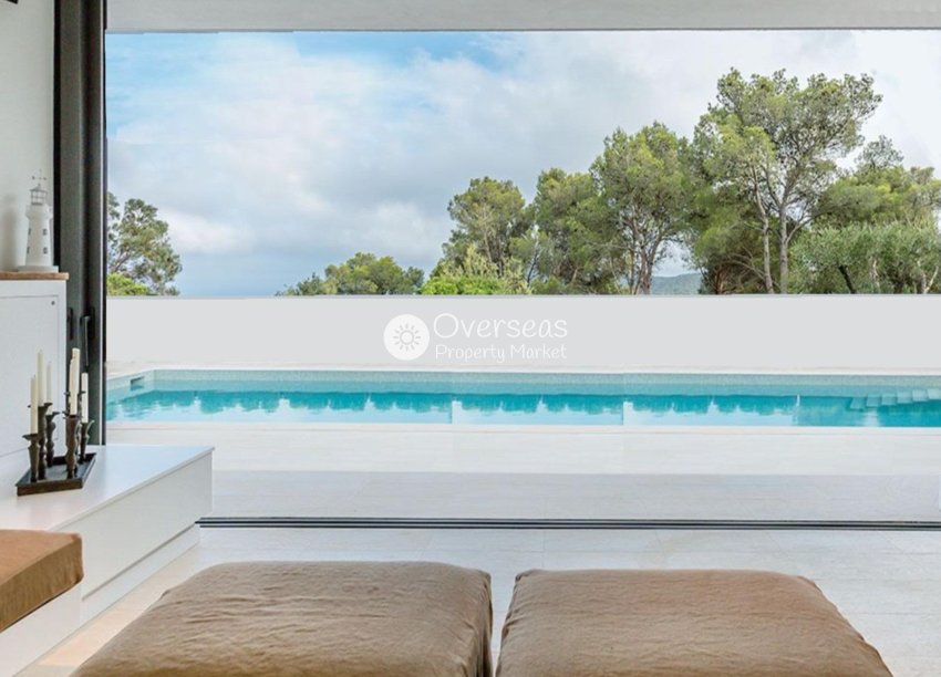 Obra nueva - Villa -
Orihuela Costa