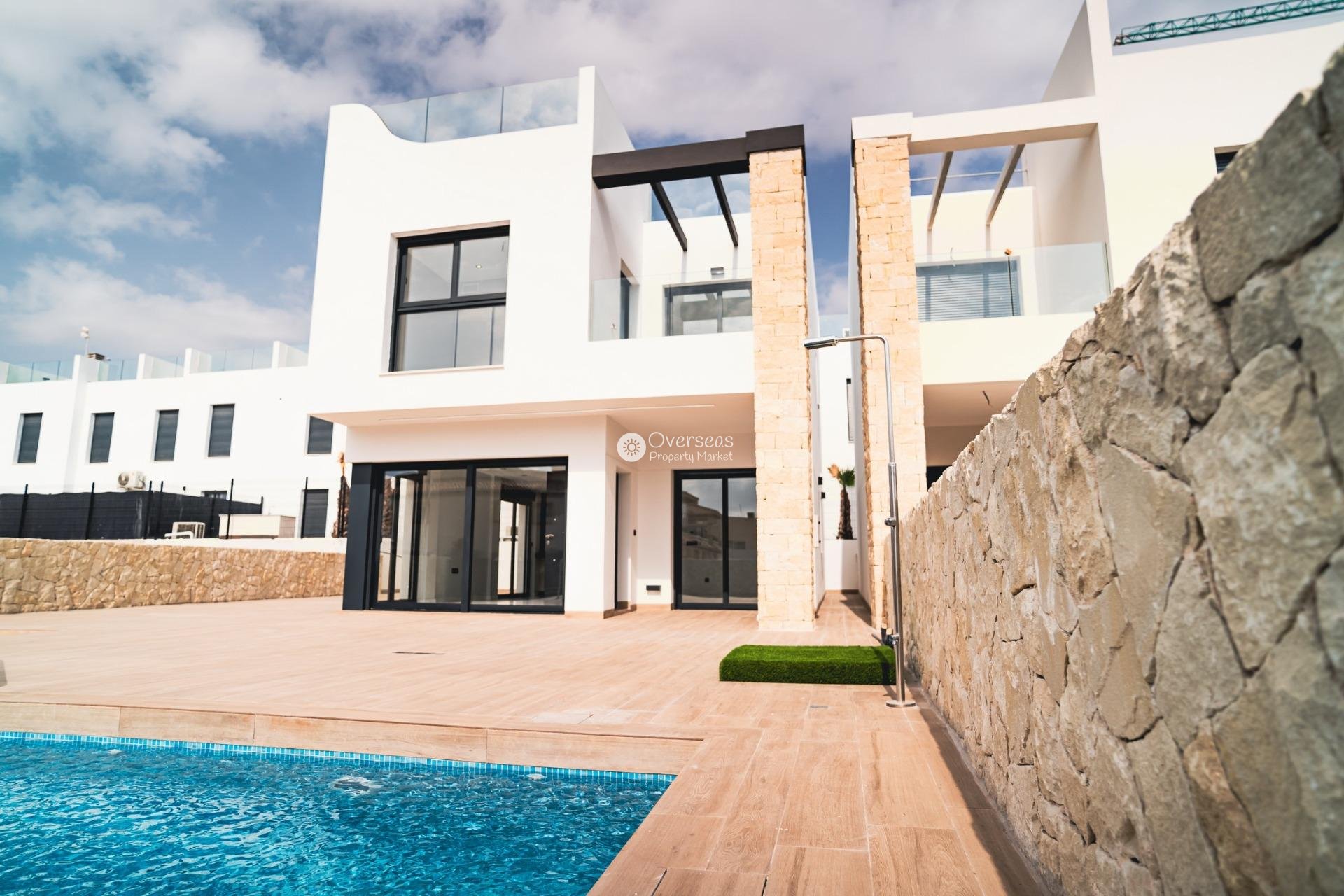 Obra nueva - Villa -
Pilar de la Horadada - pueblo