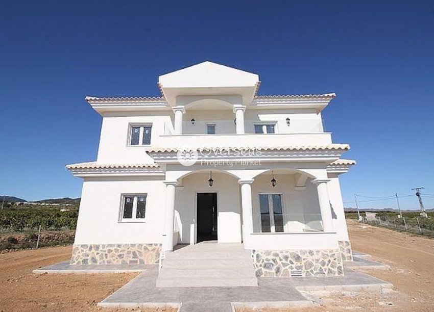 Obra nueva - Villa -
Pinoso