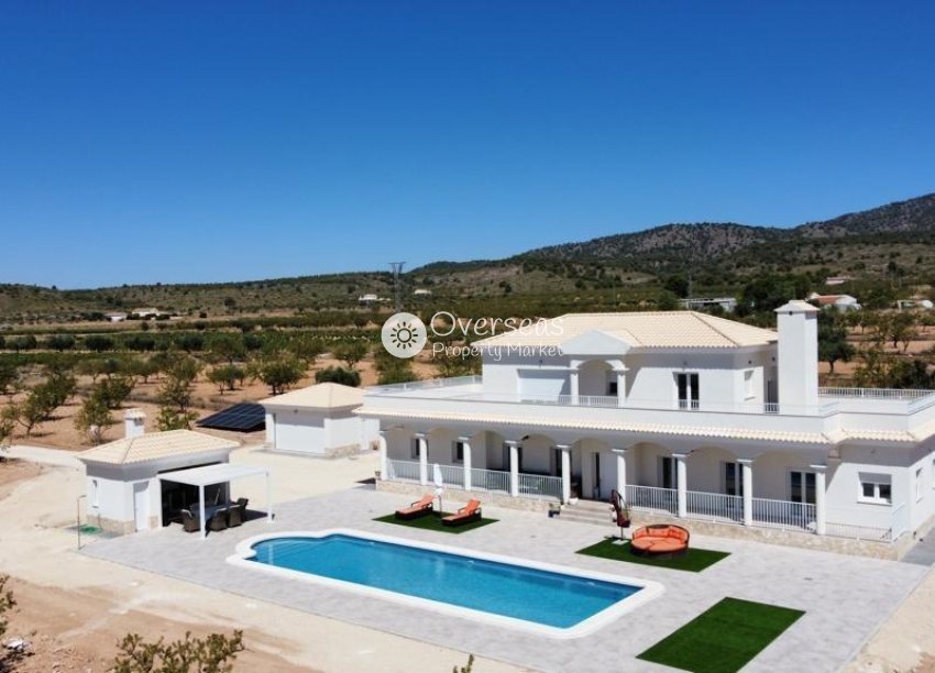 Obra nueva - Villa -
Pinoso