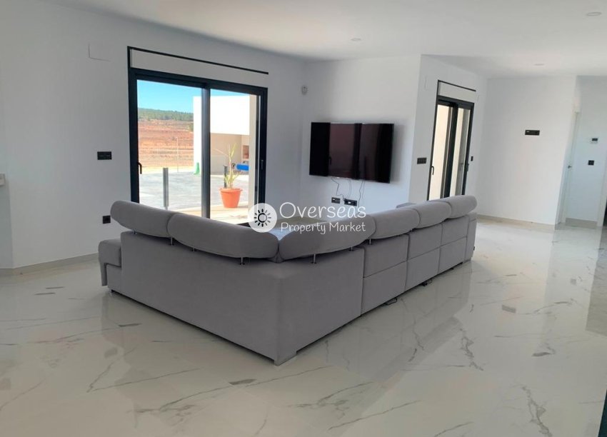 Obra nueva - Villa -
Pinoso