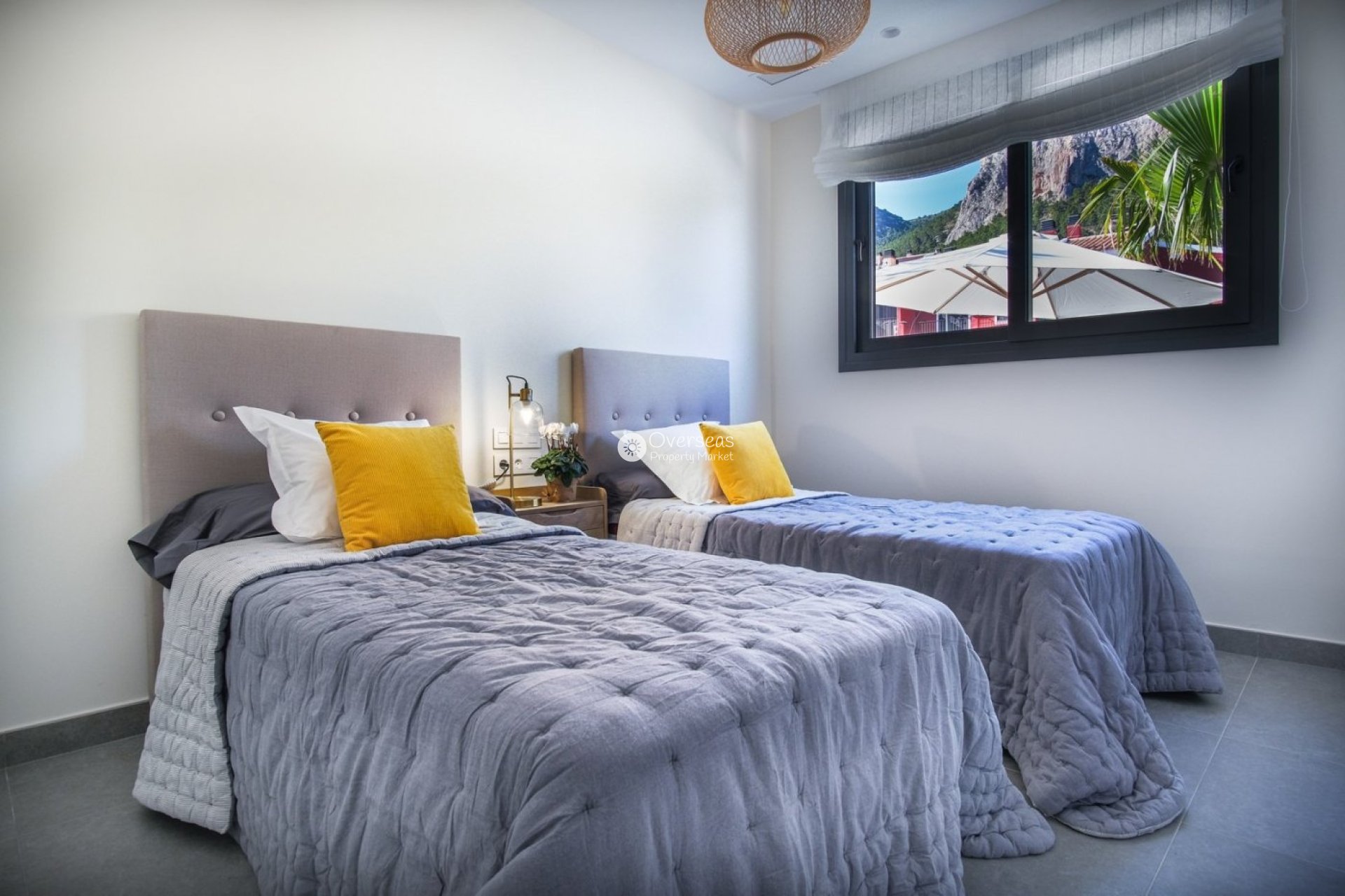 Obra nueva - Villa -
Polop