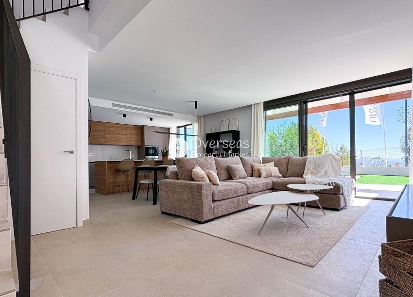 Obra nueva - Villa -
Polop