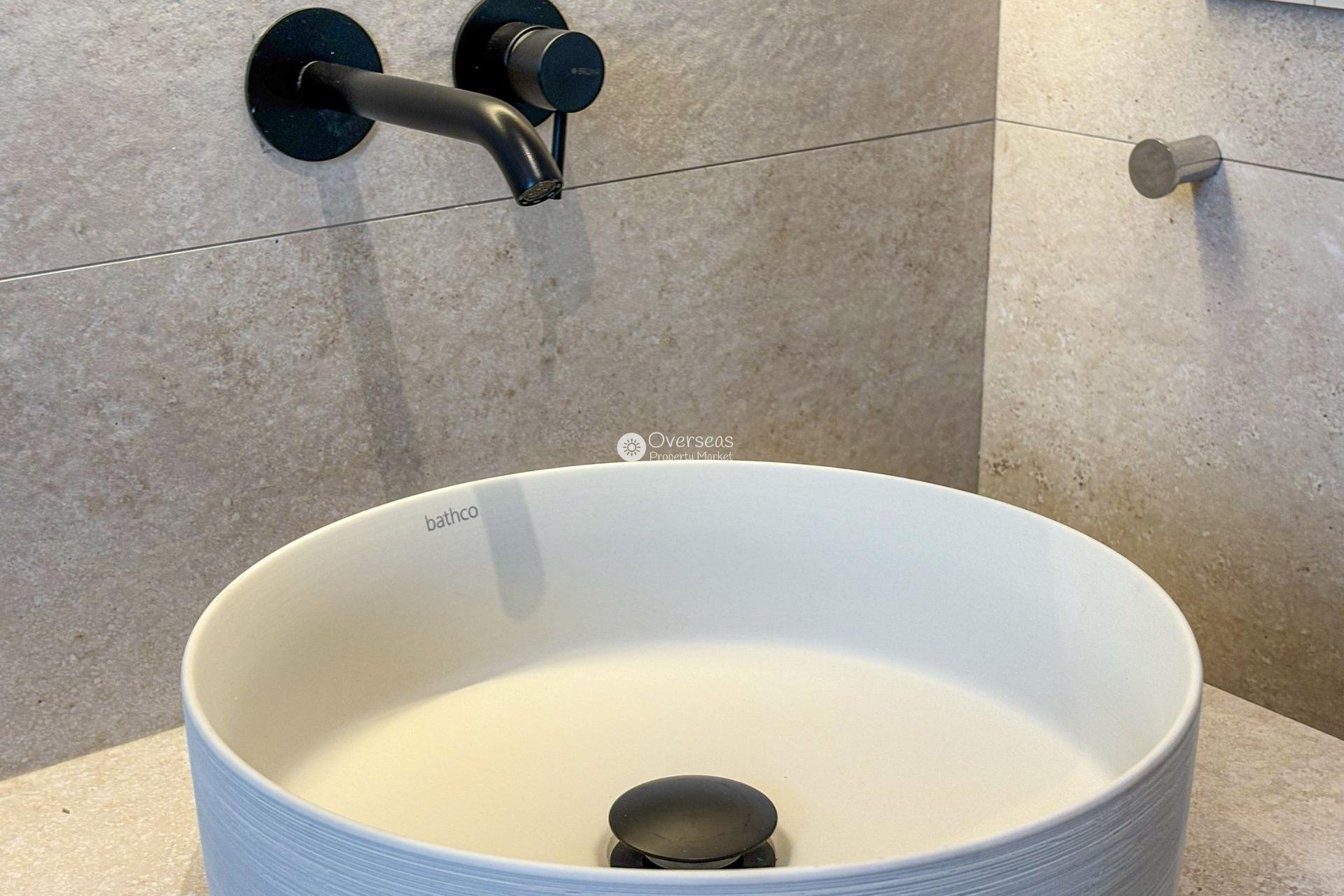 Obra nueva - Villa -
Rojales