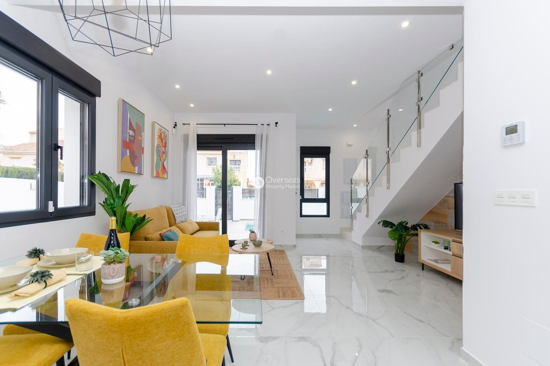 Obra nueva - Villa -
Torrevieja