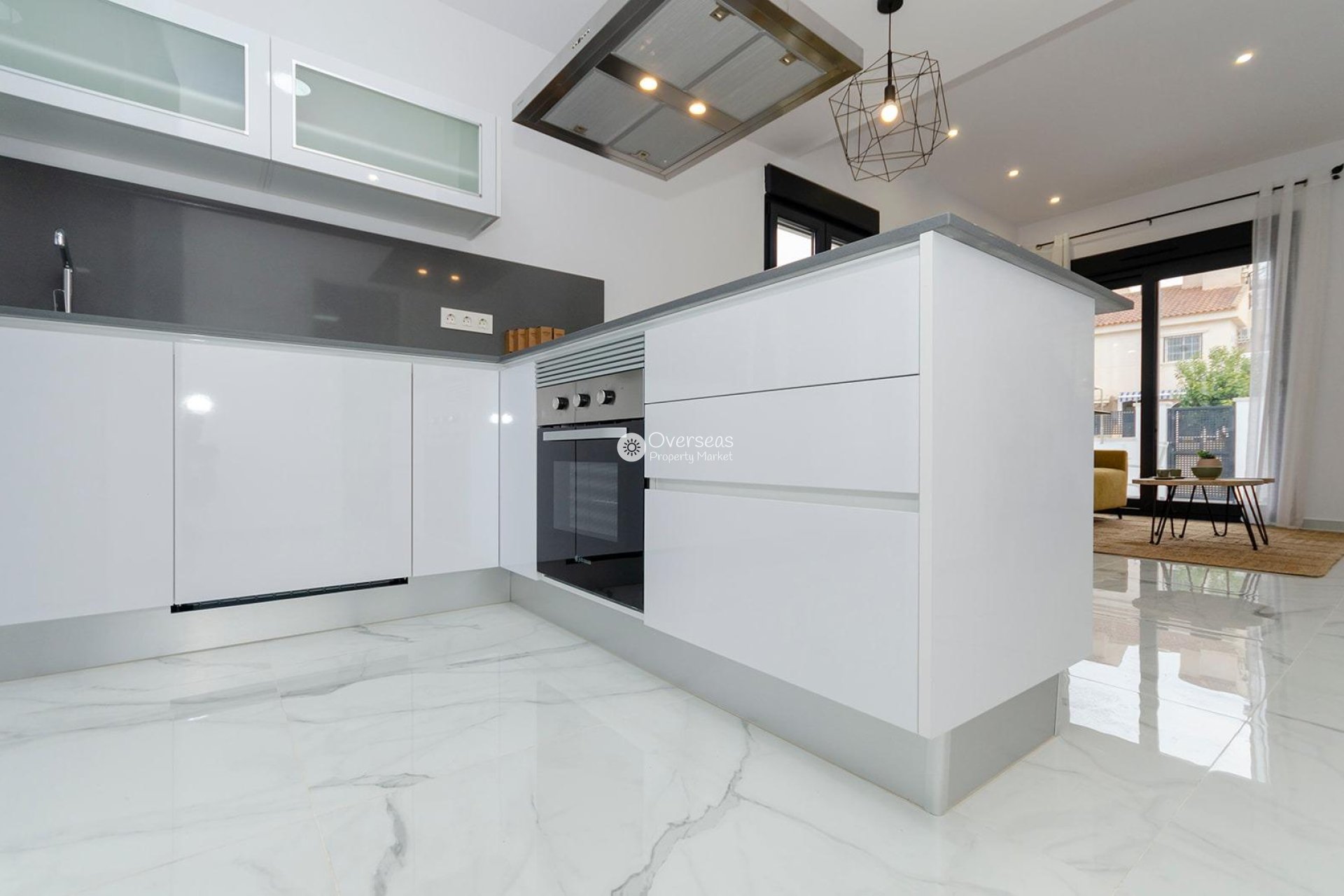 Obra nueva - Villa -
Torrevieja