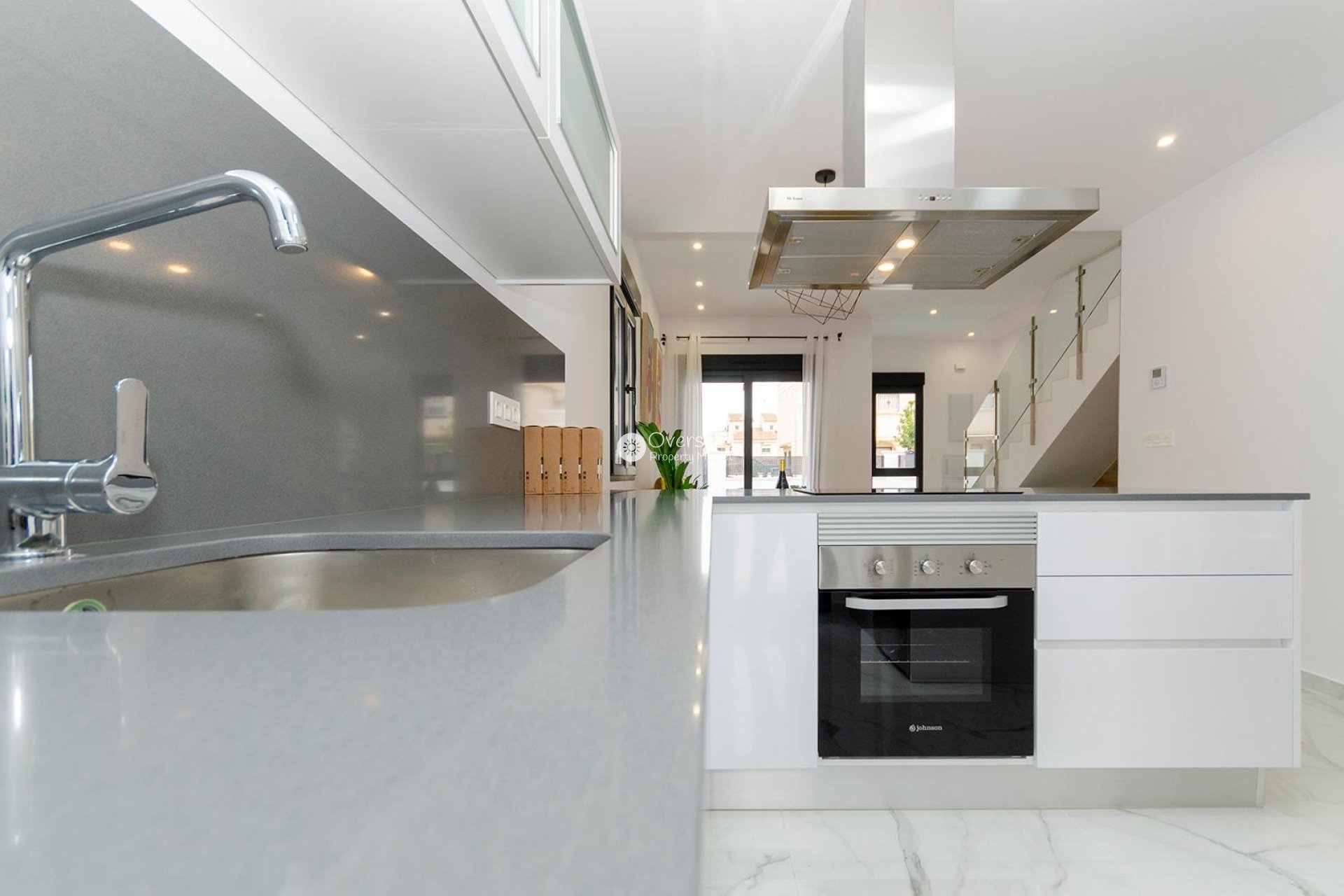 Obra nueva - Villa -
Torrevieja