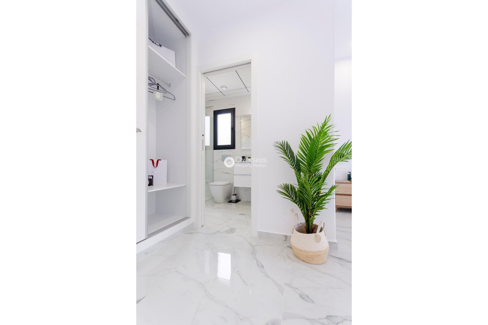 Obra nueva - Villa -
Torrevieja