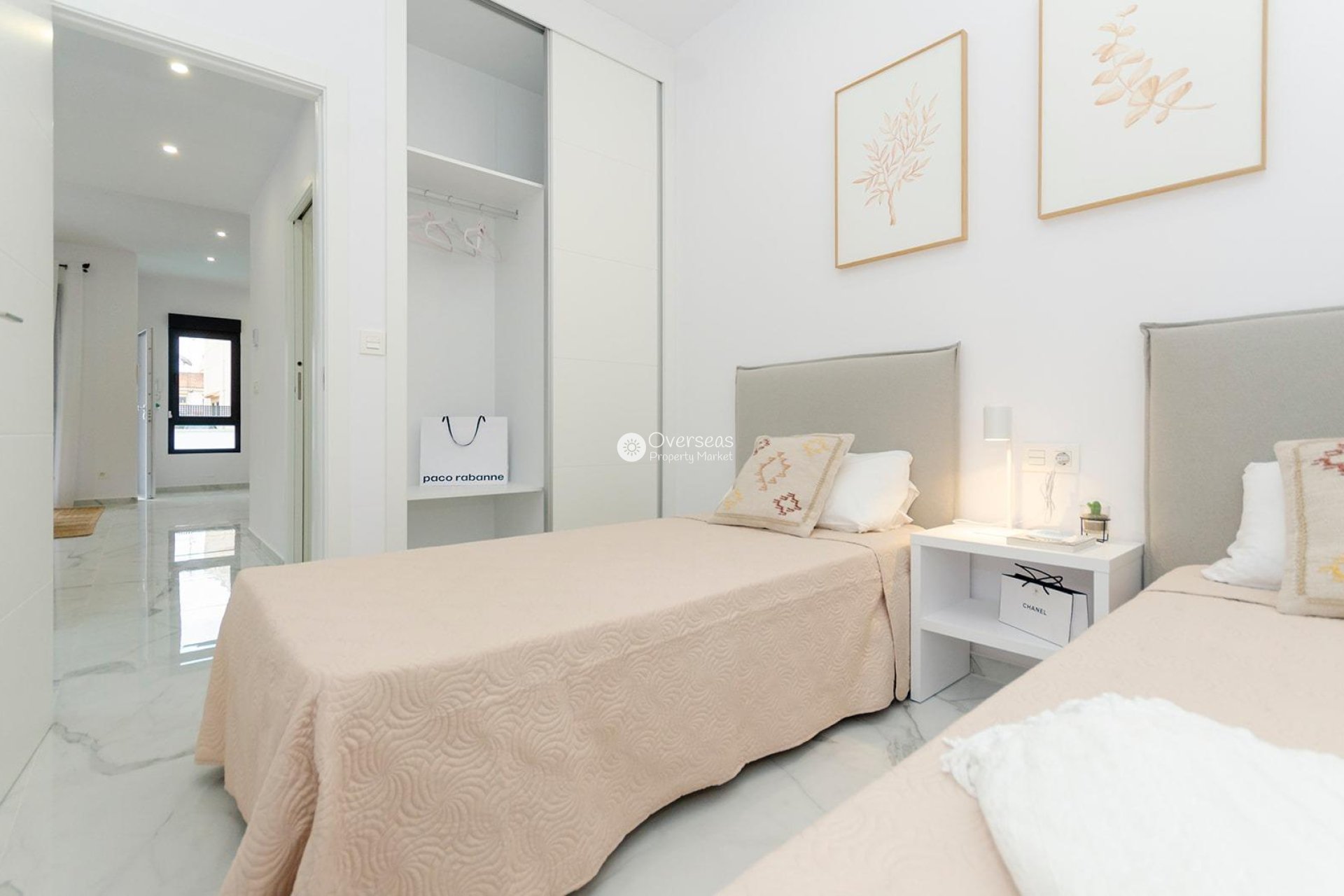 Obra nueva - Villa -
Torrevieja