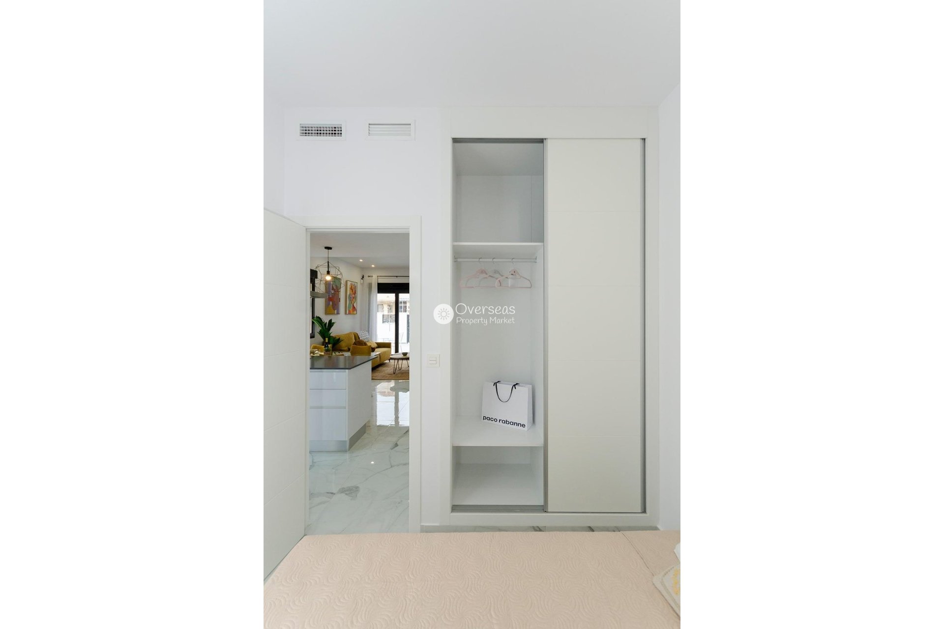 Obra nueva - Villa -
Torrevieja